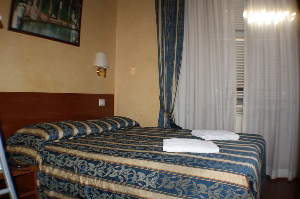 Lam Guest House Roma Dış mekan fotoğraf