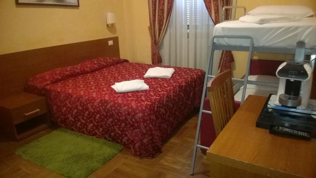 Lam Guest House Roma Oda fotoğraf
